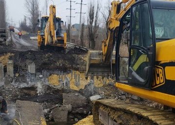 У Вільхівці почали відновлювати міст, який зруйнували окупанти