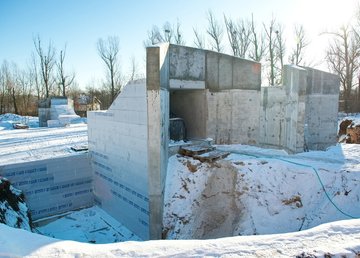 У захисній споруді Люботина проводять внутрішні роботи У захисній споруді Люботина проводять внутрішні роботи