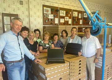Учителям Харьковской области передали около 600 ноутбуков от ЮНИСЕФ