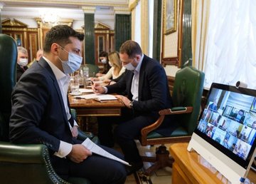 Украине нужно разработать систему «паспортов вакцинации». Президент