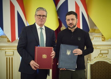 Україна та Велика Британія підписали всеосяжну угоду про сторічне партнерство, яка посилює співпрацю в оборонній, економічній та інших сферах
