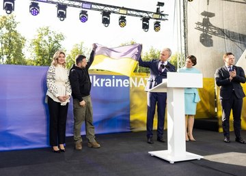 Українські прапори на литовських вулицях доводять: ми вже союзники – Володимир Зеленський