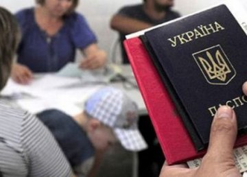 Управления соцзащиты города за месяц посетило более 30 тысяч граждан