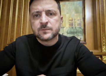 Урядовці повинні дати нелінійні пропозиції, як захищати життя і перебудувати роботу – звернення Президента