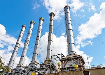 В городе завершают пуск тепла и проверяют каждый дом на наличие услуги