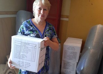 В громадах Харьковщины выдают гуманитарную помощь вынужденным переселенцам