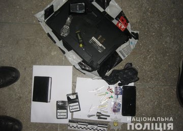 В Харькове милиция оперативно задержала двух квартирных воров В Харькове милиция оперативно задержала двух квартирных воров