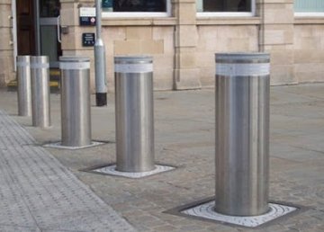 В Харькове на островках безопасности установят защитные ограждения В Харькове на островках безопасности установят защитные ограждения