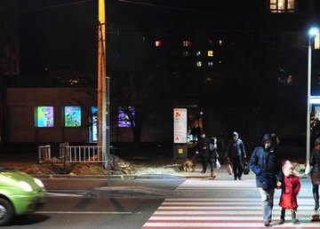 В Харькове начали освещать пешеходные переходы В Харькове начали освещать пешеходные переходы