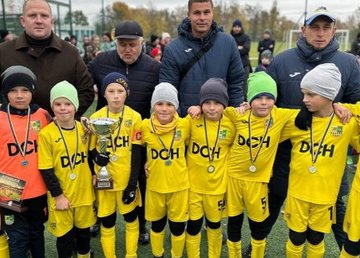 В Харькове наградили победителей детского турнира по футболу