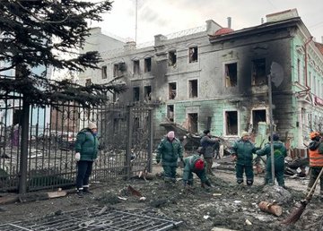 В Харькове обстрелами повреждено более 200 зданий В Харькове обстрелами повреждено более 200 зданий