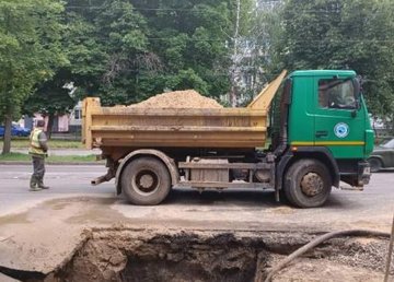 В Харькове оперативно восстанавливают подачу воды В Харькове оперативно восстанавливают подачу воды