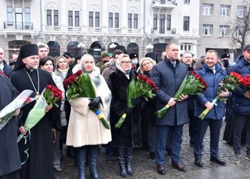 В Харькове отмечают День Соборности Украины В Харькове отмечают День Соборности Украины