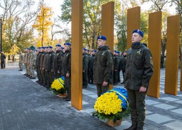 В Харькове отмечают День защитника Украины В Харькове отмечают День защитника Украины