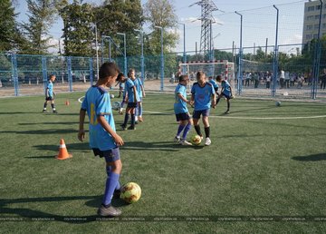 В Харькове после реконструкции открыли очередной школьный стадион