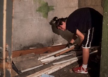 В Харькове приводят в порядок укрытия в подвалах жилых домов 