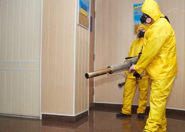 В Харькове продолжают дезинфицировать учреждения с массовым пребыванием людей В Харькове продолжают дезинфицировать учреждения с массовым пребыванием людей