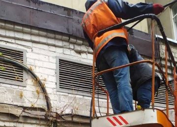 В Харькове продолжают восстанавливать наружное освещение 