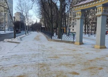 В Харькове продолжаются работы по уборке снега  В Харькове продолжаются работы по уборке снега