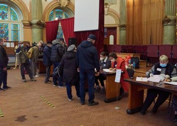 В Харькове проголосовали более 130 тысяч человек В Харькове проголосовали более 130 тысяч человек