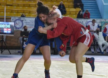 В Харькове проходит молодежный чемпионат Украины по самбо