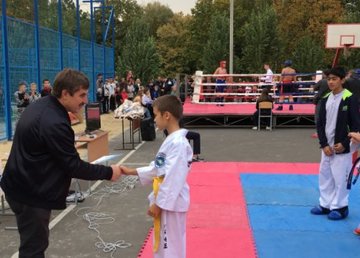 В Харькове прошли соревнования по таэквондо среди школьников 