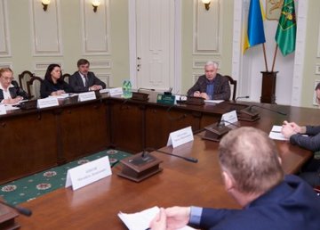 В Харькове реконструируют мемориал воинам-интернационалистам и выделят помощь ветеранам В Харькове реконструируют мемориал воинам-интернационалистам и выделят помощь ветеранам