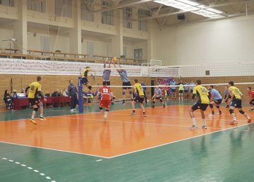 В Харькове состоялось мужское волейбольное «дерби»