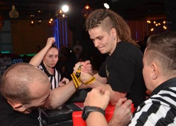 В Харькове состоялся Кубок города по армрестлингу