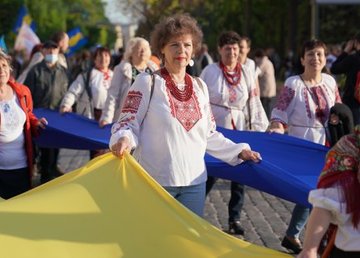 В Харькове состоялся парад вышиванок 