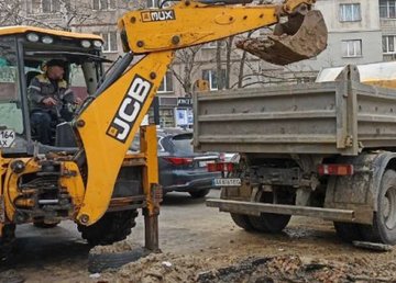 В Харькове устраняют 14 аварий на водоводах