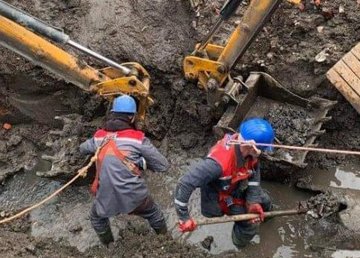 В Харькове восстанавливают поврежденные сети водоснабжения
