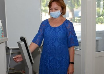 В харьковских школах тестируют новые системы контроля доступа В харьковских школах тестируют новые системы контроля доступа