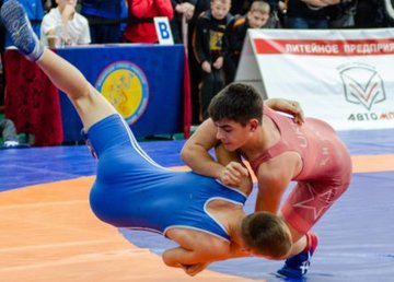 В харьковском «Локомотиве» проходит турнир по вольной борьбе памяти Леонида Дуная В харьковском «Локомотиве» проходит турнир по вольной борьбе памяти Леонида Дуная