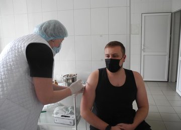 В Харьковской области прививки от COVID-19 получили 3699 человек