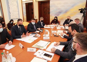 В Харьковской ОГА обсудили ремонт дороги М03 «Киев-Харьков-Довжанский» В Харьковской ОГА обсудили ремонт дороги М03 «Киев-Харьков-Довжанский»