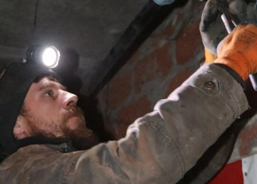 В Холодногорском районе обновляют внутридомовые коммуникации  В Холодногорском районе обновляют внутридомовые коммуникации