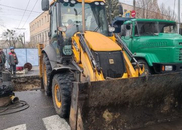 В Холодногорском районе устраняют аварию на сетях водоотведения В Холодногорском районе устраняют аварию на сетях водоотведения