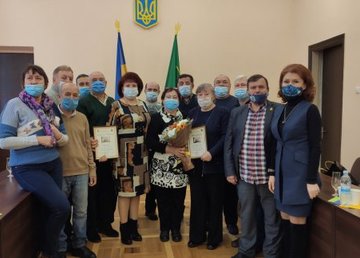 В Индустриальном районе вручили грамоты участникам чернобыльского движения В Индустриальном районе вручили грамоты участникам чернобыльского движения