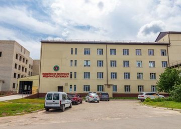 В Изюме продолжается реконструкция приемного отделения Центральной городской больницы