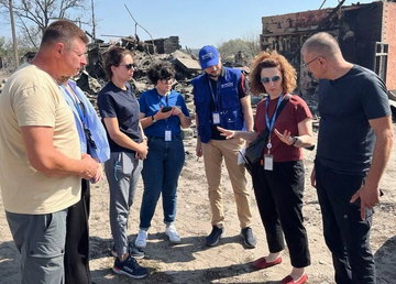 В Ізюмському районі тривають роботи з ліквідації наслідків масштабної пожежі