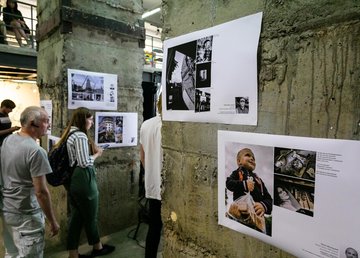 В Kharkiv Media Hub презентовали выставку работ местных медийщиков