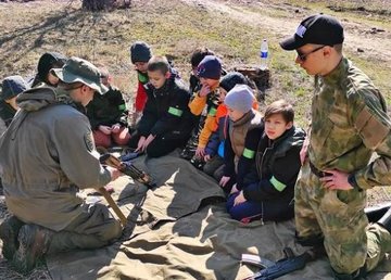В Мерефе провели военно-спортивную игру для школьников
