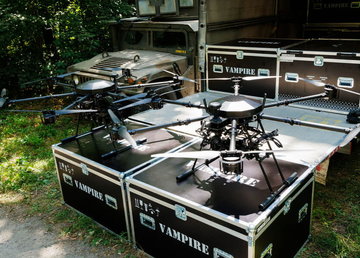 В межах обласного проєкту «Харківські крила» військовим передали ще 10 дронів «Vampire»