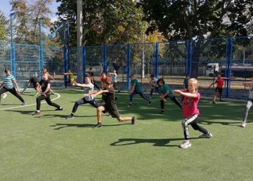 В Немышлянском районе состоялся спортивный праздник на обновленном стадионе В Немышлянском районе состоялся спортивный праздник на обновленном стадионе
