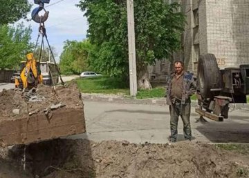 В Новобаварском районе оперативно возобновляют подачу воды В Новобаварском районе оперативно возобновляют подачу воды