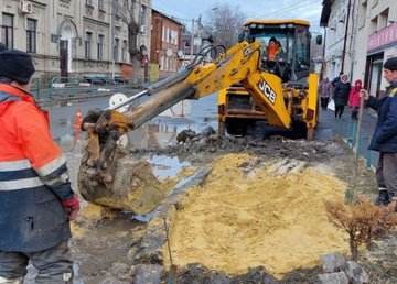 В Новобаварском районе устранили 70 аварий на водоводах В Новобаварском районе устранили 70 аварий на водоводах