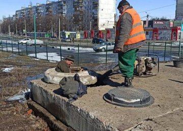 В Новобаварском районе восстанавливают подачу воды 