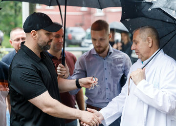 В обласній клінічній лікарні встановили мобільну станцію очищення води