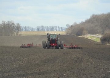 В области продолжают сеять озимые зерновые под урожай 2022 года